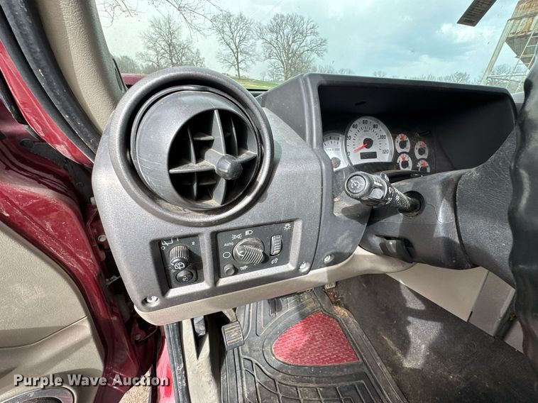 image for item DO0699 2004 Hummer H2 SUV