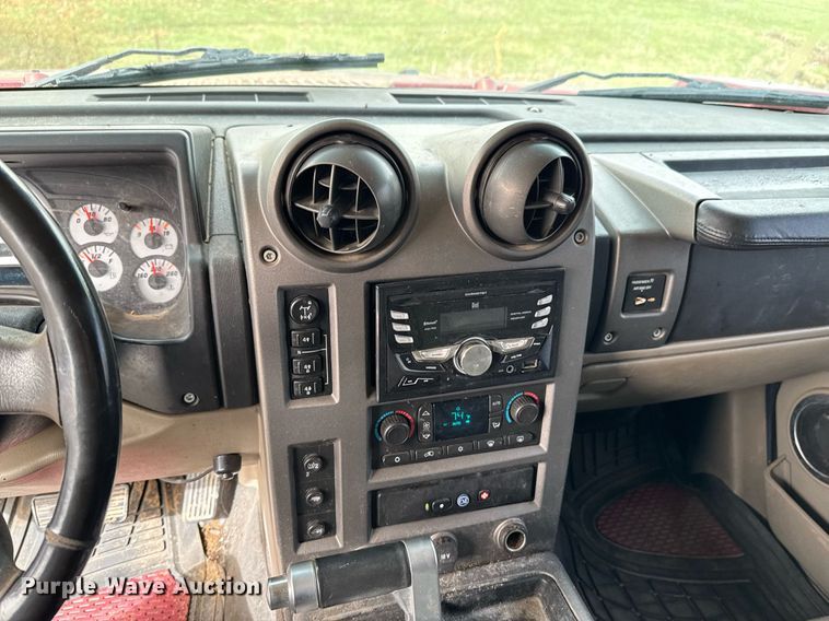 image for item DO0699 2004 Hummer H2 SUV