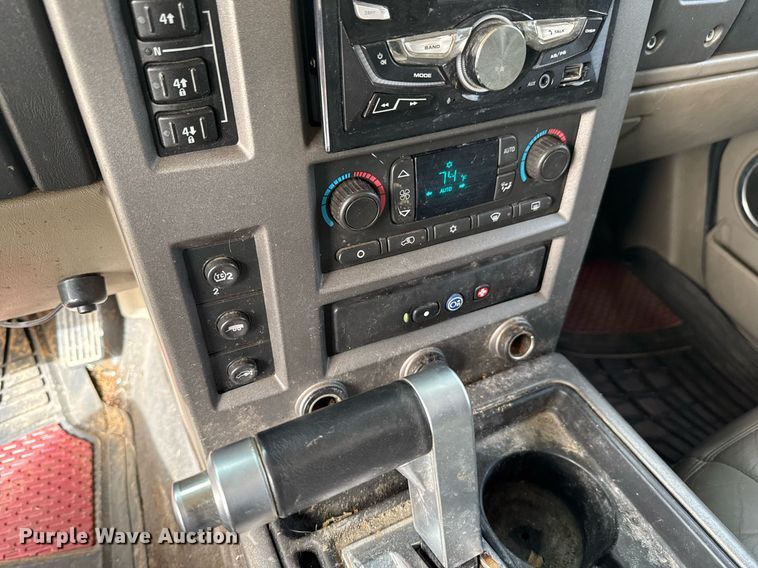 image for item DO0699 2004 Hummer H2 SUV