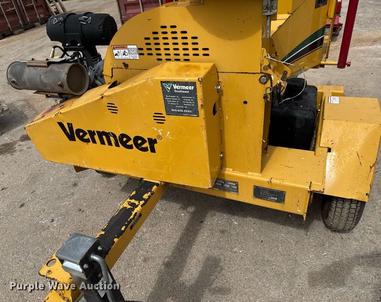 image for item DO0712 2017 Vermeer BC700XL wood chipper