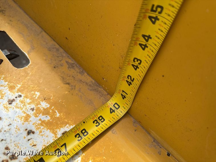 image for item DO0712 2017 Vermeer BC700XL wood chipper