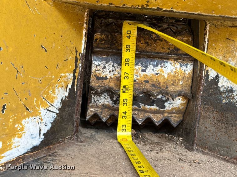 image for item DO0712 2017 Vermeer BC700XL wood chipper