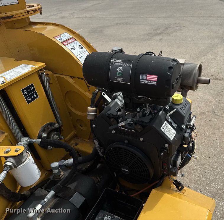 image for item DO0712 2017 Vermeer BC700XL wood chipper