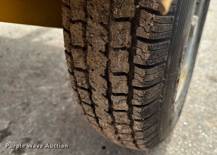 image for item DO0712 2017 Vermeer BC700XL wood chipper