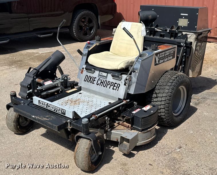 image for item DO0713 Dixie Chopper LT2000 ZTR lawn mower
