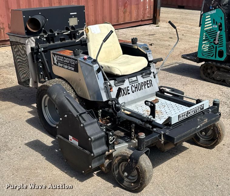 image for item DO0713 Dixie Chopper LT2000 ZTR lawn mower
