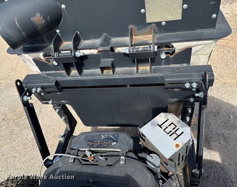 image for item DO0713 Dixie Chopper LT2000 ZTR lawn mower