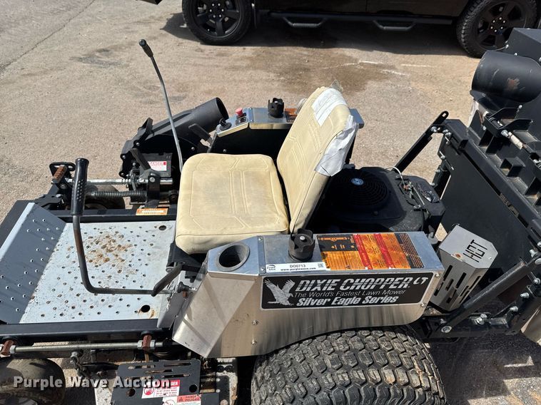 image for item DO0713 Dixie Chopper LT2000 ZTR lawn mower