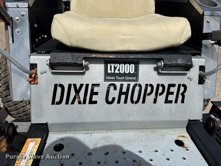image for item DO0713 Dixie Chopper LT2000 ZTR lawn mower