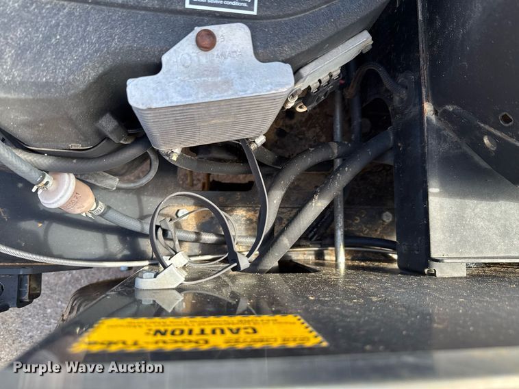 image for item DO0713 Dixie Chopper LT2000 ZTR lawn mower