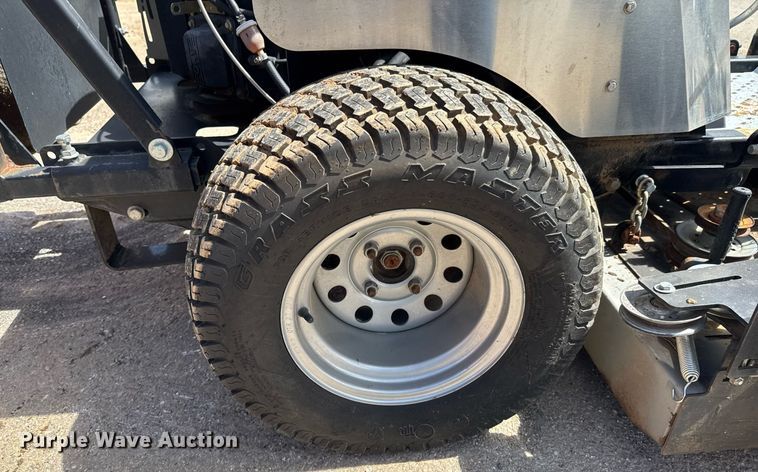 image for item DO0713 Dixie Chopper LT2000 ZTR lawn mower