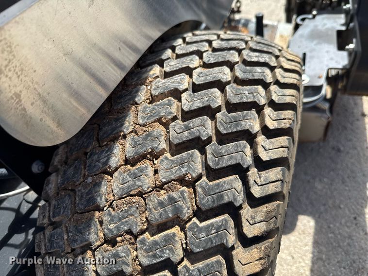 image for item DO0713 Dixie Chopper LT2000 ZTR lawn mower