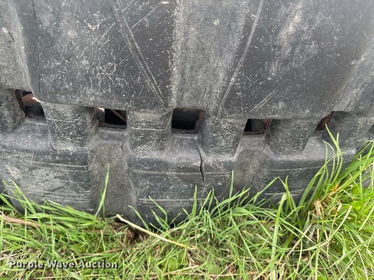 image for item DO0723 Kubota SVL 90-2 skid steer tracks