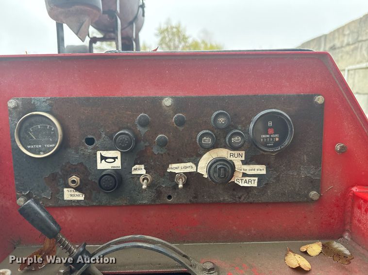 image for item DO7682 2001 Moffett M5000LP forklift