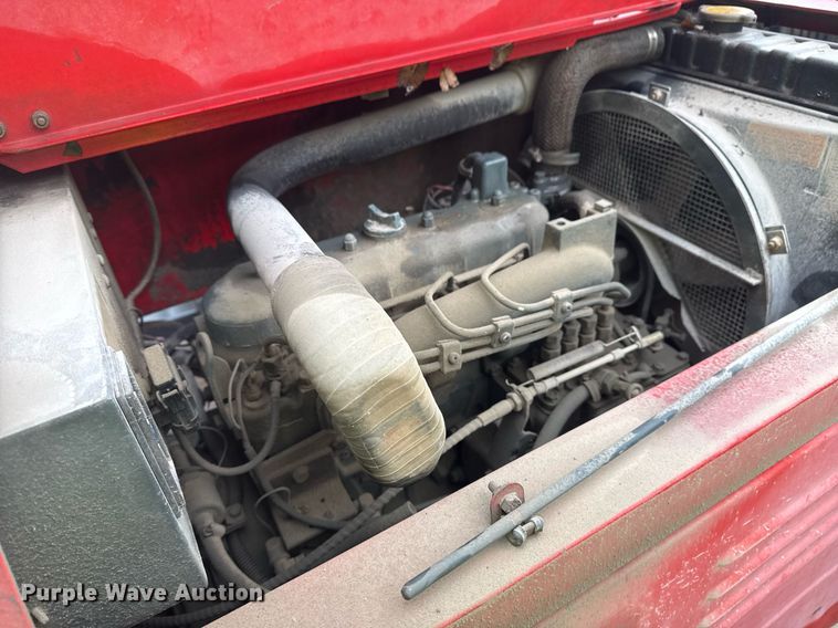 image for item DO7682 2001 Moffett M5000LP forklift