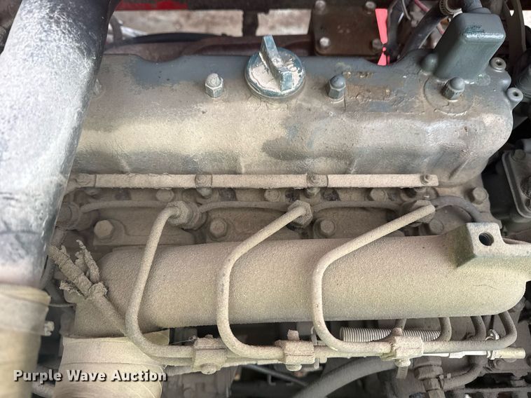 image for item DO7682 2001 Moffett M5000LP forklift