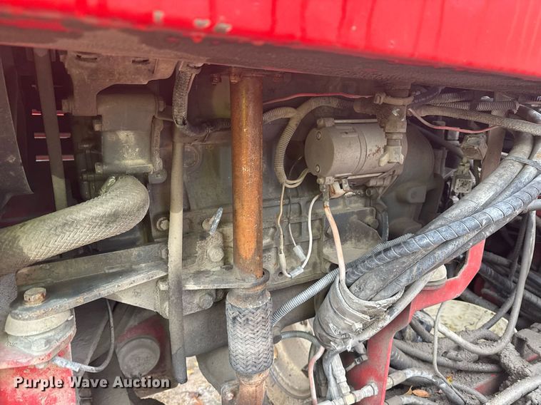 image for item DO7682 2001 Moffett M5000LP forklift