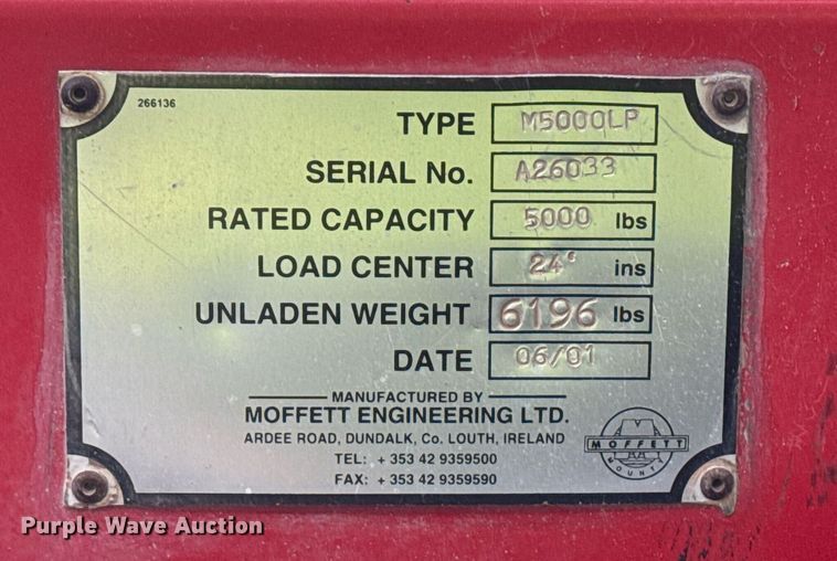 image for item DO7682 2001 Moffett M5000LP forklift