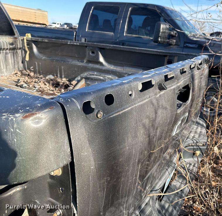 image for item DO7694 2007 Chevrolet Silverado 1500 pickup truck