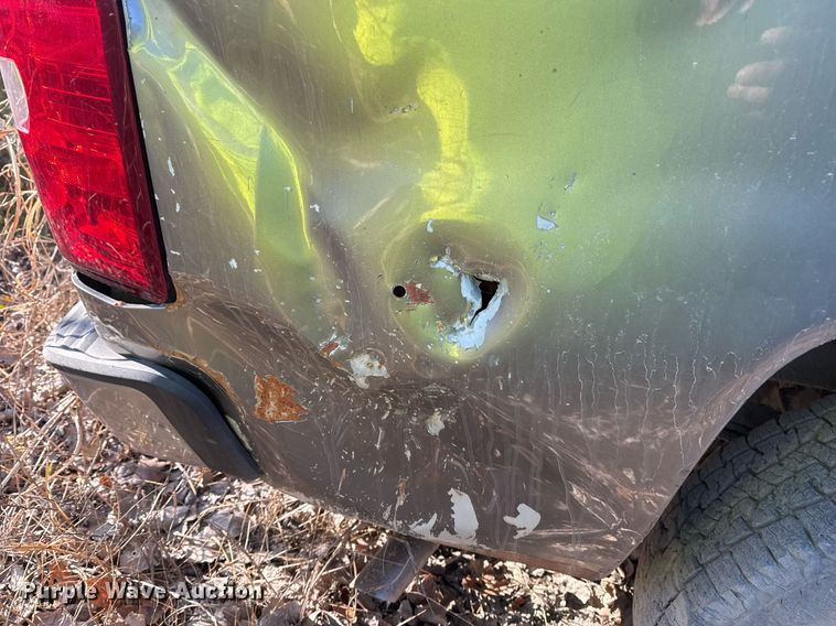 image for item DO7694 2007 Chevrolet Silverado 1500 pickup truck