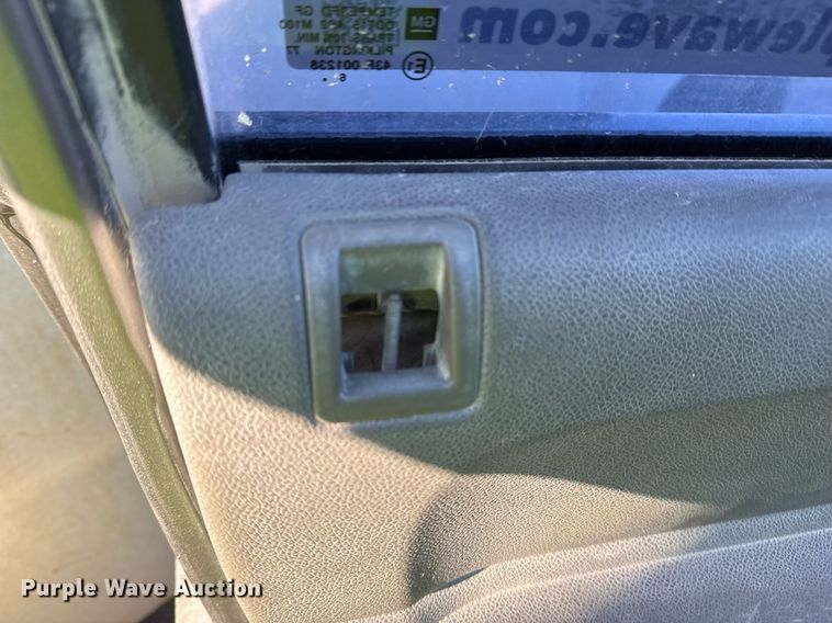 image for item DO7694 2007 Chevrolet Silverado 1500 pickup truck