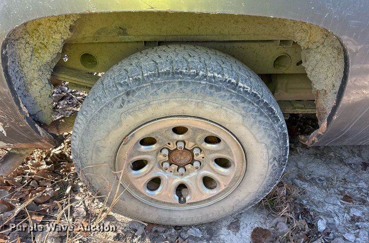 image for item DO7694 2007 Chevrolet Silverado 1500 pickup truck