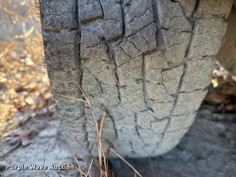 image for item DO7694 2007 Chevrolet Silverado 1500 pickup truck