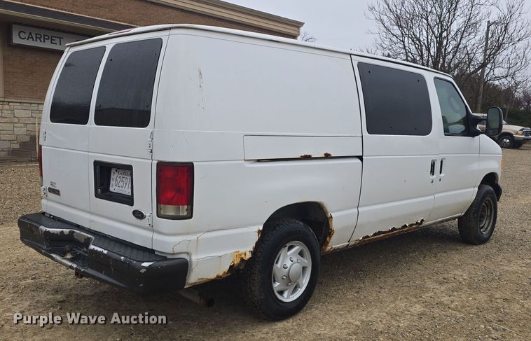 image for item DO7833 2007 Ford E150 van