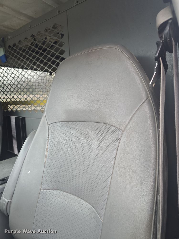 image for item DO7833 2007 Ford E150 van