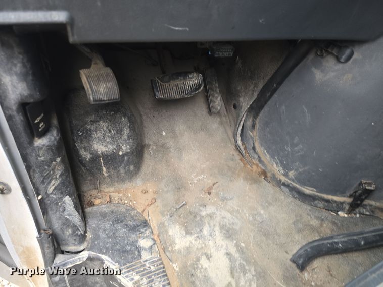 image for item DO7833 2007 Ford E150 van