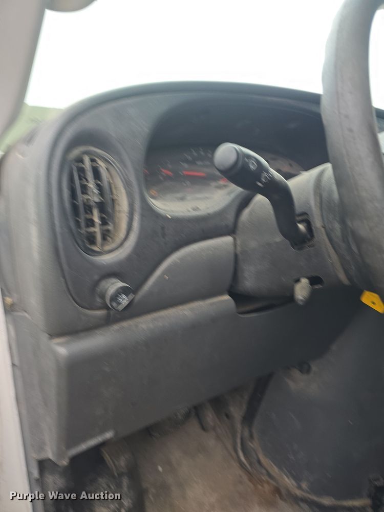 image for item DO7833 2007 Ford E150 van