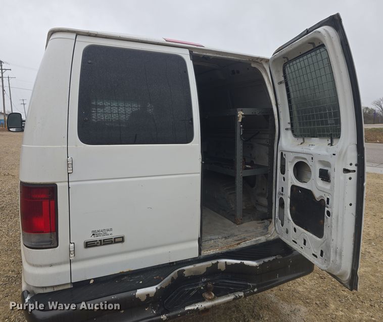 image for item DO7833 2007 Ford E150 van