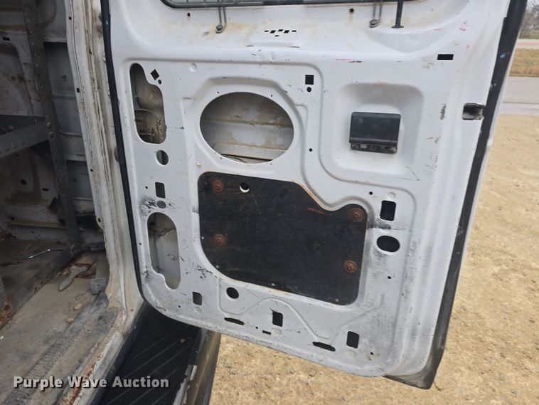 image for item DO7833 2007 Ford E150 van