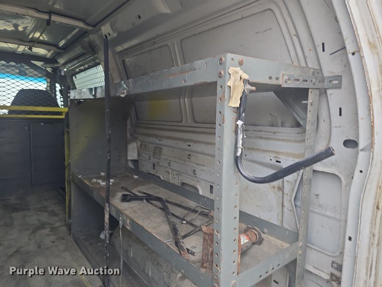 image for item DO7833 2007 Ford E150 van
