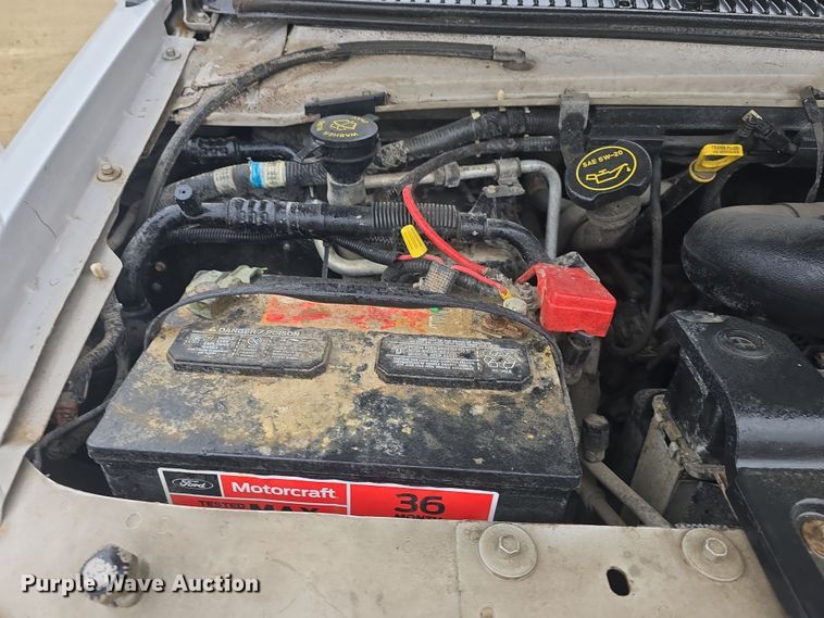 image for item DO7833 2007 Ford E150 van