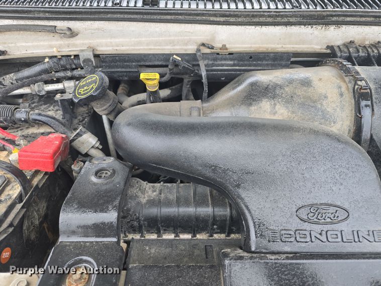 image for item DO7833 2007 Ford E150 van