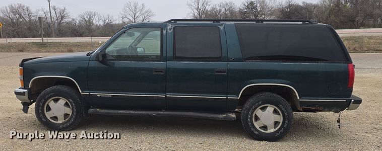 image for item DO7862 1998 Chevrolet Suburban K1500 LT SUV