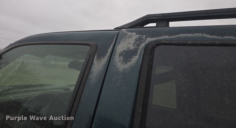 image for item DO7862 1998 Chevrolet Suburban K1500 LT SUV