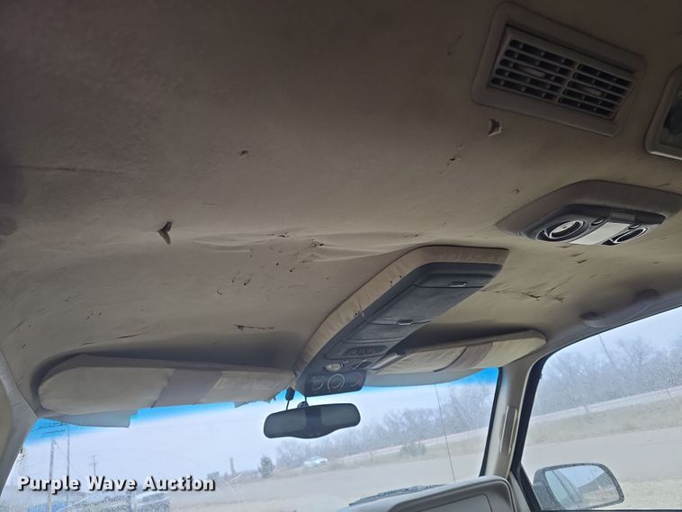 image for item DO7862 1998 Chevrolet Suburban K1500 LT SUV