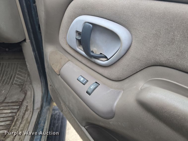 image for item DO7862 1998 Chevrolet Suburban K1500 LT SUV