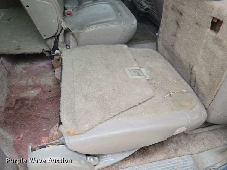 image for item DO7862 1998 Chevrolet Suburban K1500 LT SUV