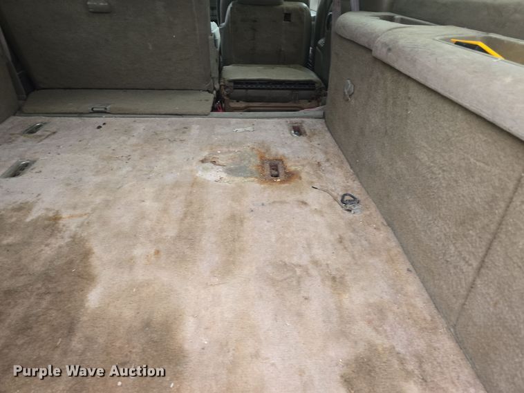 image for item DO7862 1998 Chevrolet Suburban K1500 LT SUV