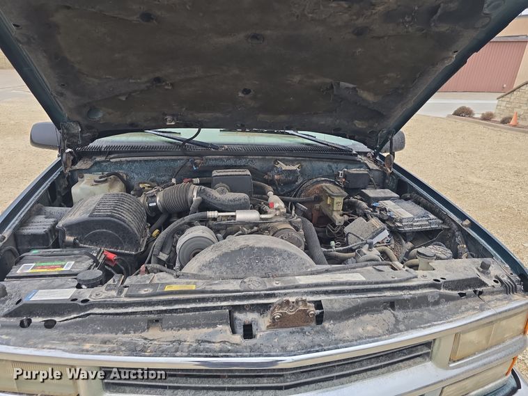 image for item DO7862 1998 Chevrolet Suburban K1500 LT SUV