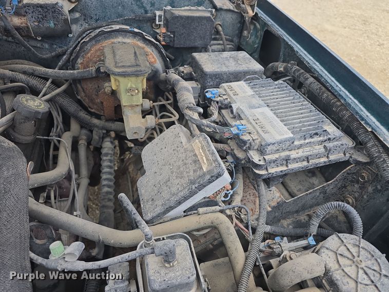 image for item DO7862 1998 Chevrolet Suburban K1500 LT SUV