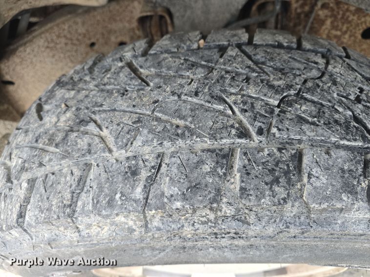 image for item DO7862 1998 Chevrolet Suburban K1500 LT SUV