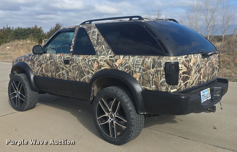 image for item DO7864 1998 Chevrolet Blazer LS SUV