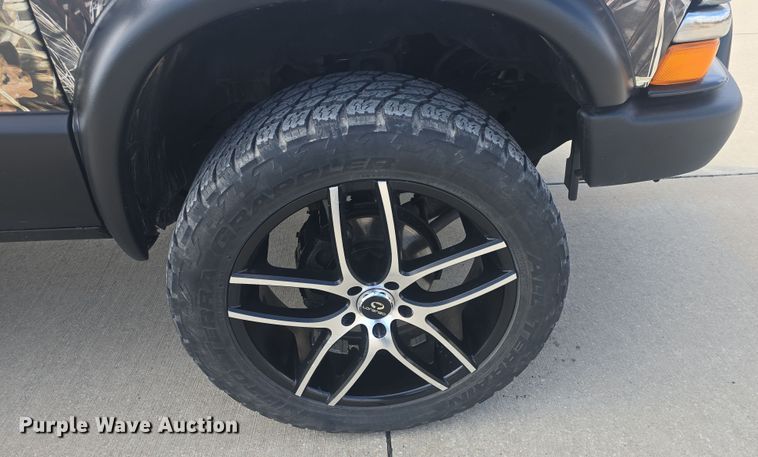 image for item DO7864 1998 Chevrolet Blazer LS SUV