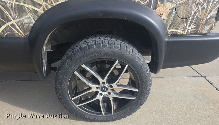 image for item DO7864 1998 Chevrolet Blazer LS SUV