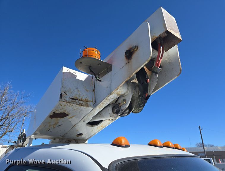 image for item DP6184 2008 Ford F450 Super Duty XL bucket truck