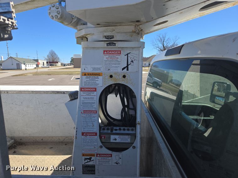 image for item DP6184 2008 Ford F450 Super Duty XL bucket truck